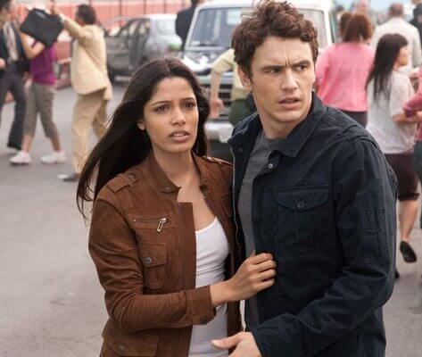 Freida Pinto and James Franco in Rise of the Planet of the Apes