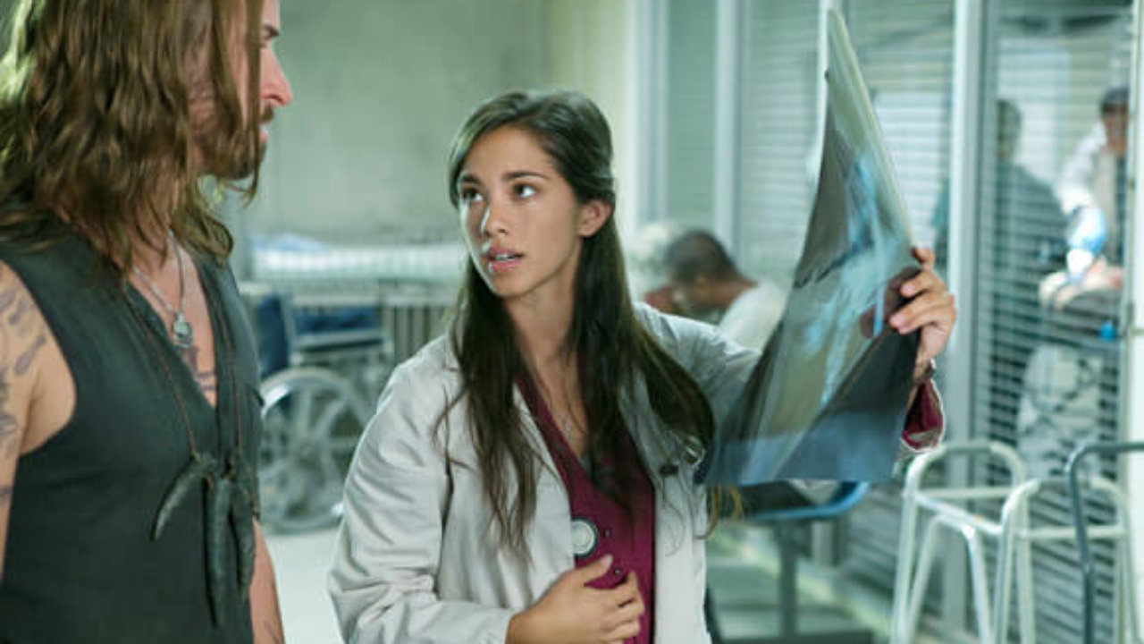 seychelle-gabriel-falling-skies-sltv-actress-seychelle-gabriel-from