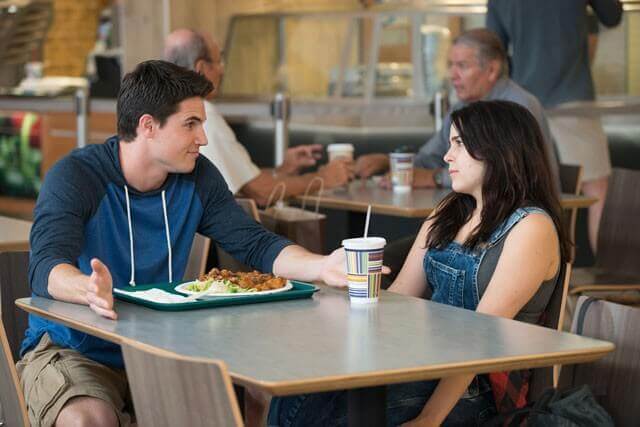 The Duff Robbie Amell and Mae Whitman