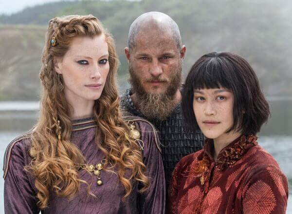 Vikings Alyssa Sutherland, Travis Fimmel, Dianne Doan