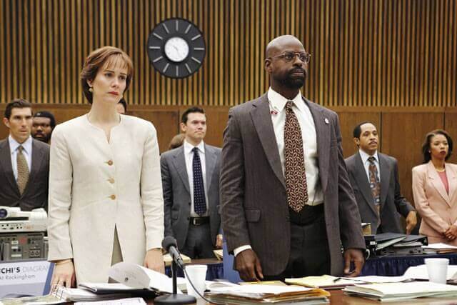 Sarah Paulson and Sterling K Brown in People v OJ Simpson