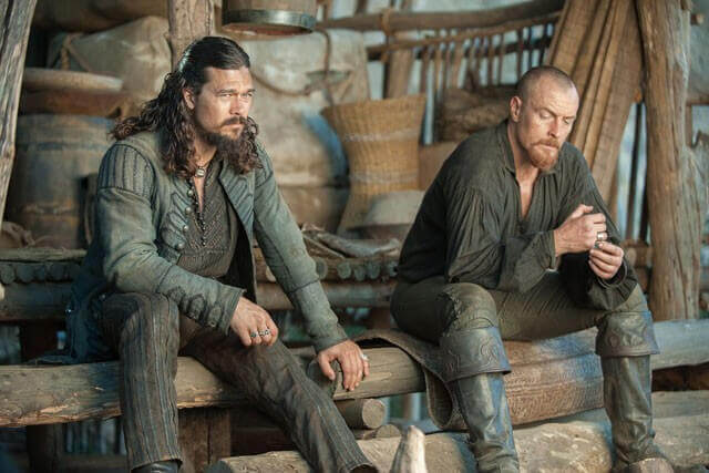 Black Sails Season 3 Episode 9 Luke Arnold and Toby Stephens