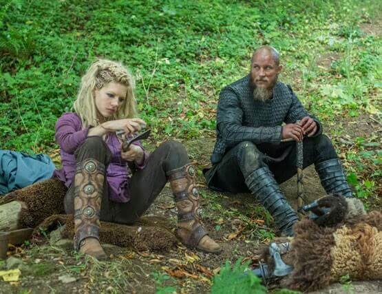 Vikings Season 4 Episode 6 Katheryn Winnick and Travis Fimmel