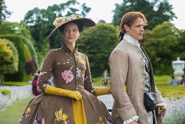 Outlander Caitriona Balfe and Sam Heughan