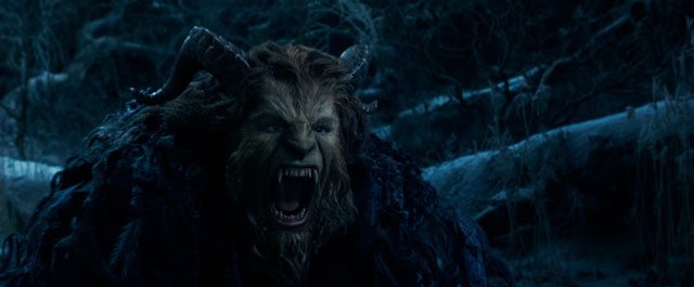 Beauty and the Beast Dan Stevens snarling