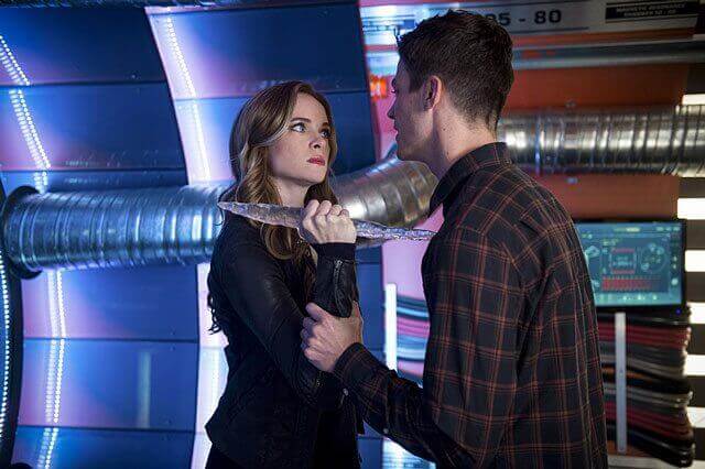 Flash season 3 episode 7 Danielle Panabaker and Grant Gustin