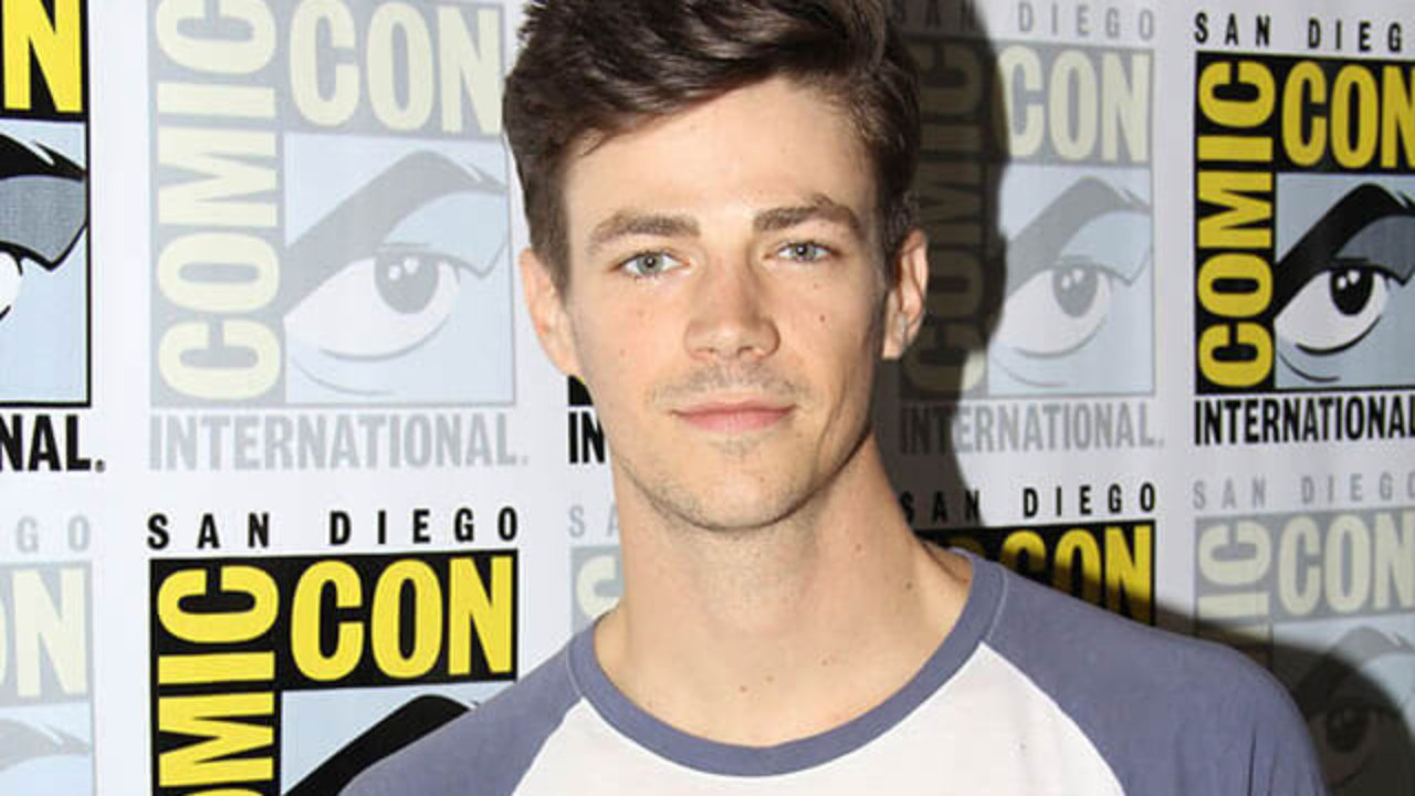 The Flash Season 4: Grant Gustin Interview on the Season's Lighter Tone