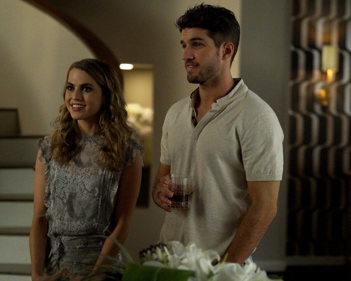 Grand Hotel Season 1 Episode 5 Photos: "You've Got Blackmail" Preview