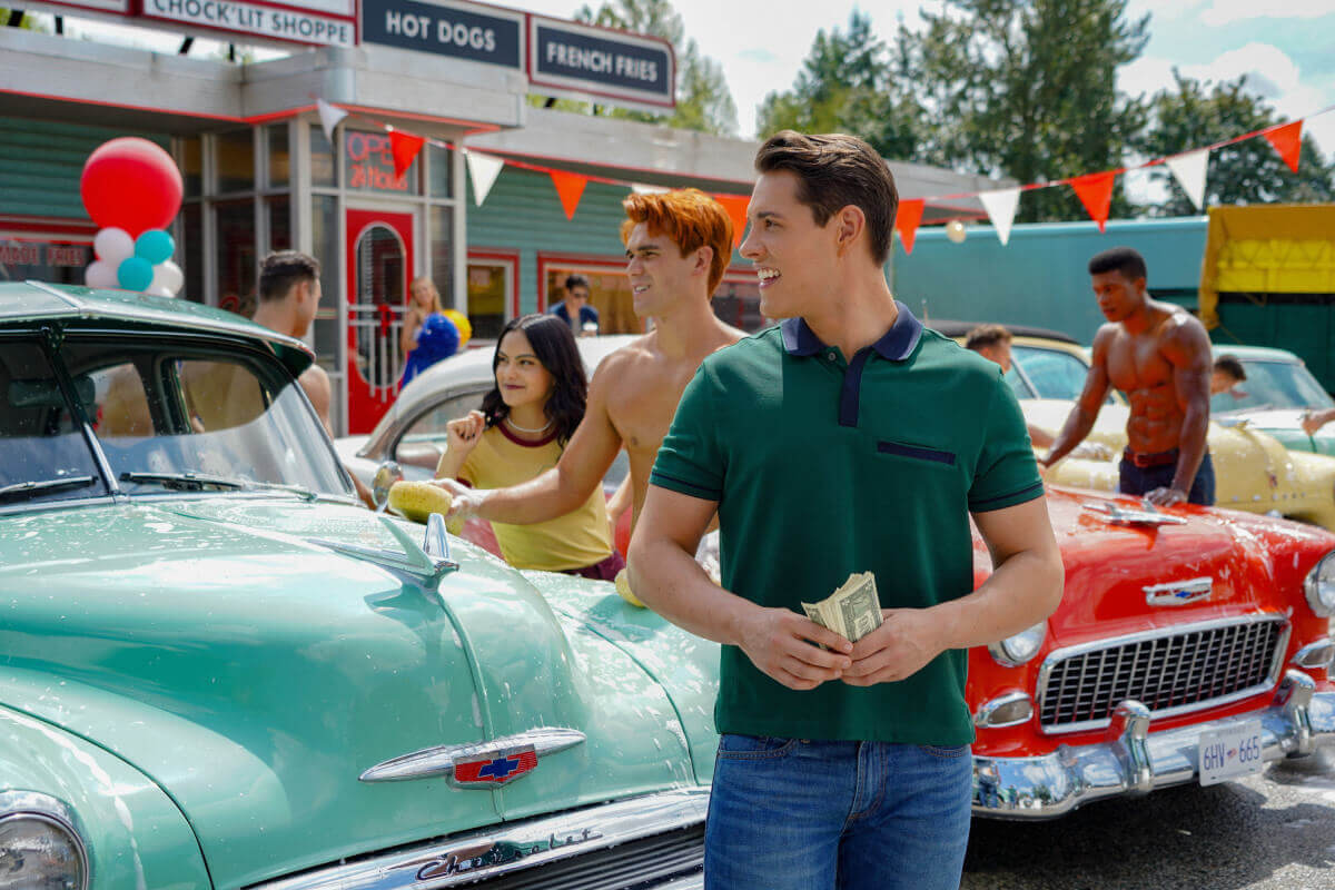 Riverdale Season 4 Episode 3 Preview: Photos from "Dog Day Afternoon"
