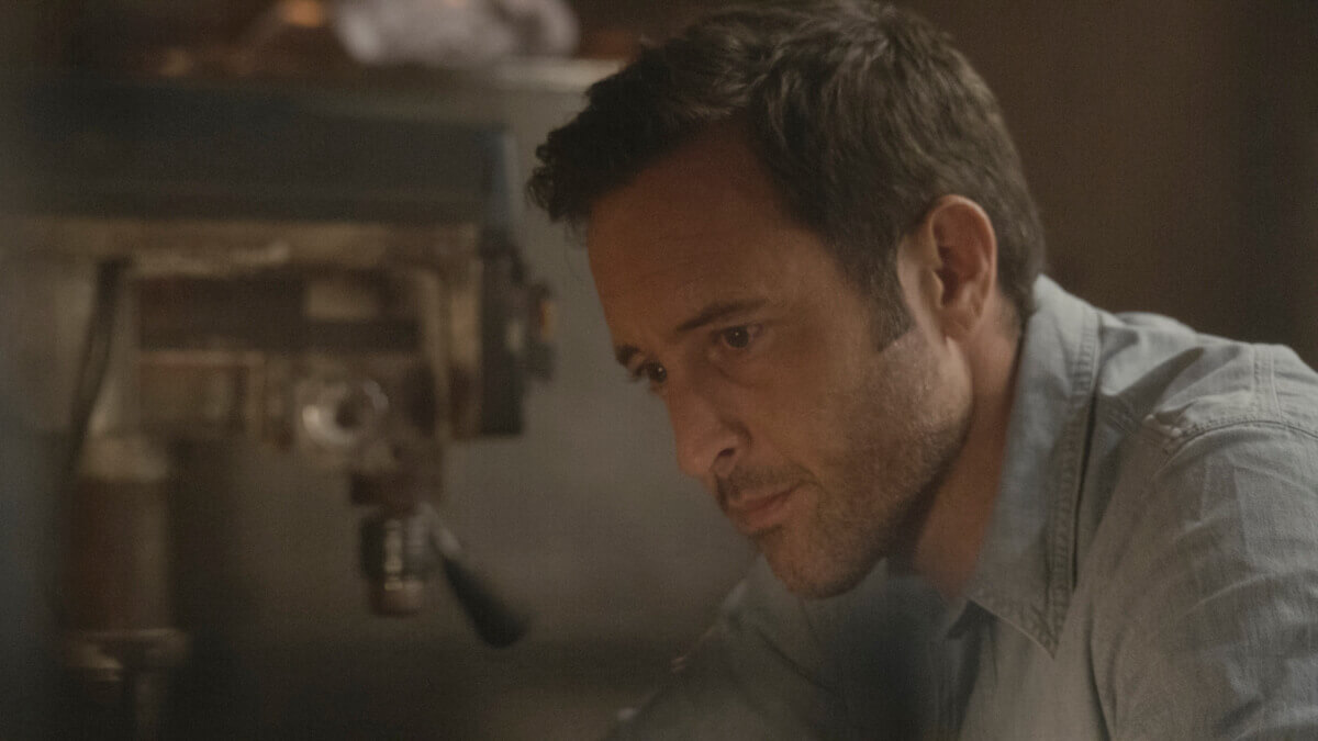 Hawaii Five-0 Season 10 Episode 20 Photos: Preview of "He pūhe‘e miki"