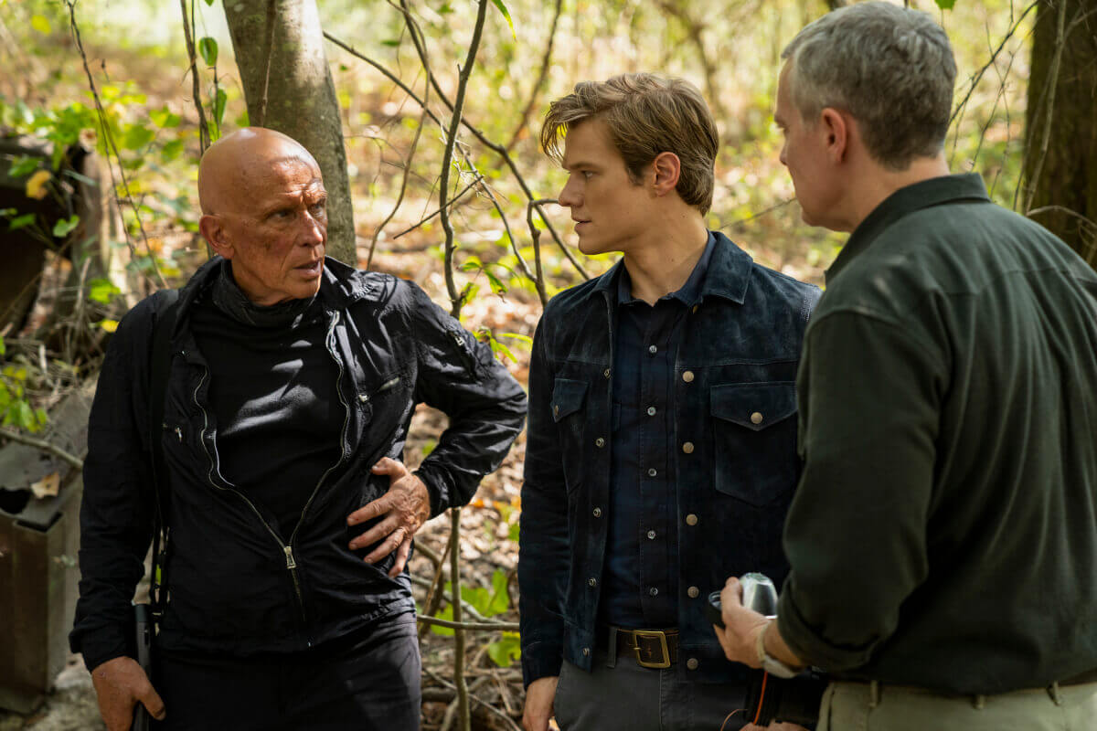 'MacGyver' Season 4 Episode 8 Photos Preview of "Father + Son + Father