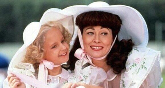 Mommie Dearest Star Faye Dunaway