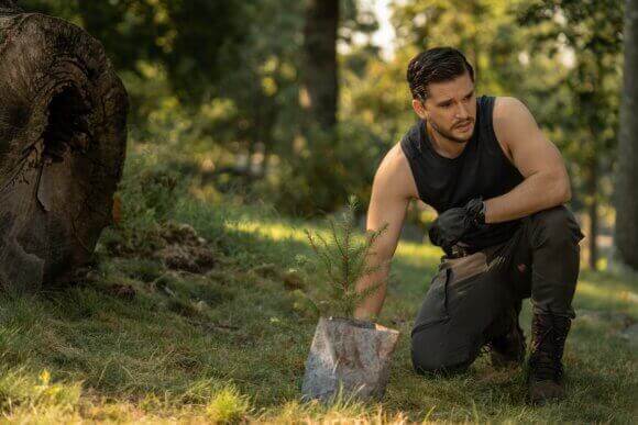 Extrapolations Kit Harington