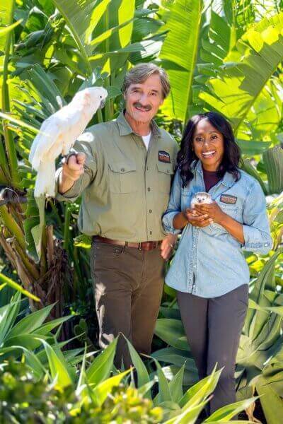 Mutual of Omaha Wild Kingdom Protecting the Wild Hosts