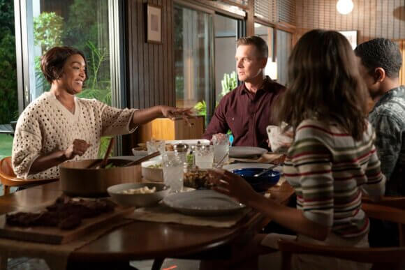 Angela Bassett and Peter Krause in 9-1-1 season 7 episode 8
