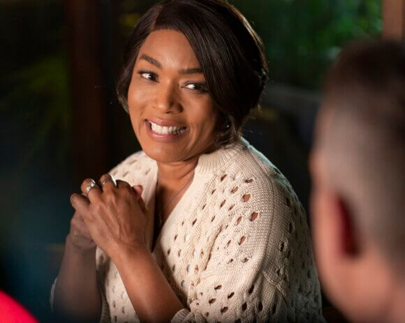 Angela Bassett in season 7 episode 8