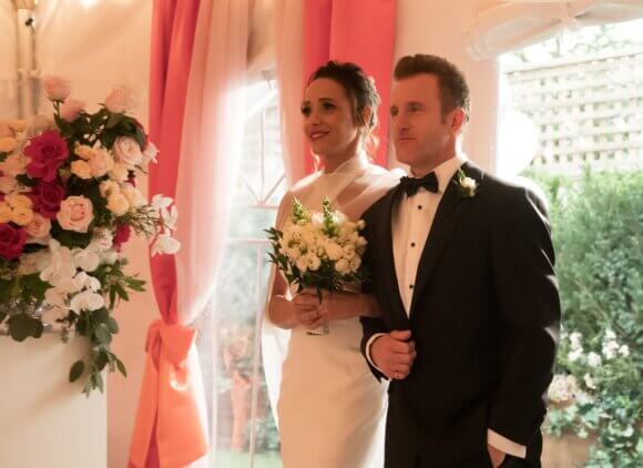 Dania Ramirez and Scott Caan in season 2 episode 10