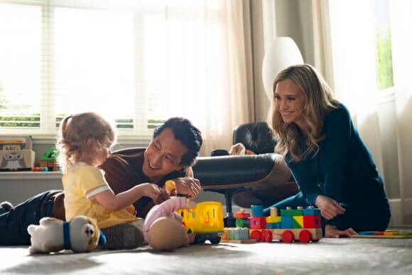 Will Yun Lee and Fiona Gubelmann in season 7 episode 10
