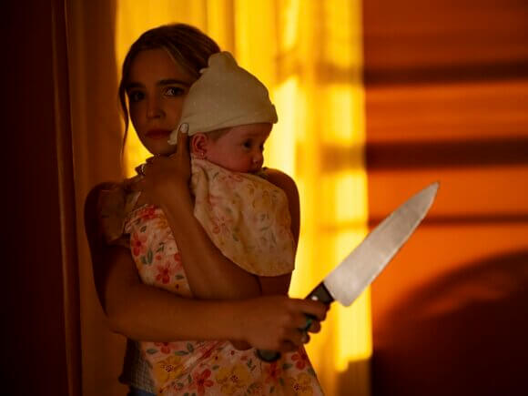 Bailee Madison in episode 4