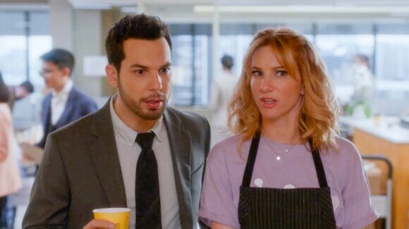 Skylar Astin in season 2 episode 9
