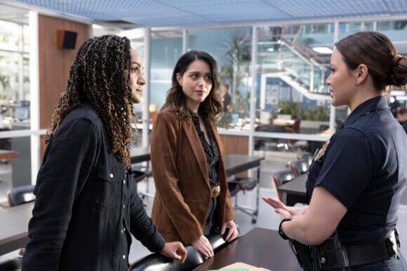 Alyssa Diaz and Melissa O'Neil in season 6 episode 9