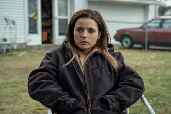 Gabrielle Creevey as Maggie