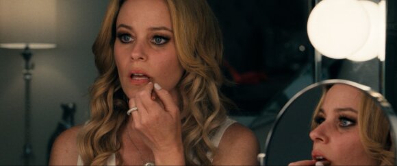 Elizabeth Banks in Skincare