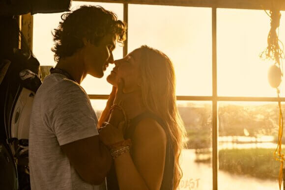 Chase Stokes and Madelyn Cline