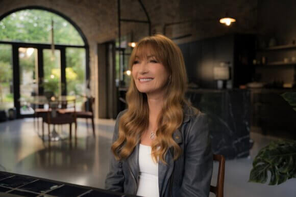 Jane Seymour Hosts Relative Secrets