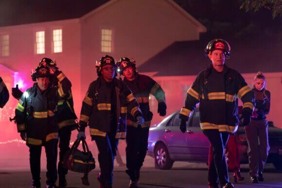 Kenneth Choi, Aisha Hinds, Oliver Stark and Peter Krause