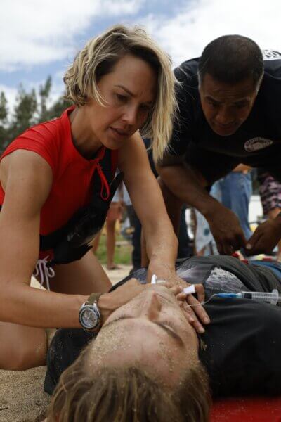 Arielle Kebbel and Robbie Magasiva