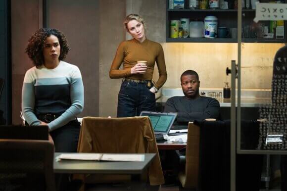 Roxy Sternberg, Shantel VanSanten, and Edwin Hodge