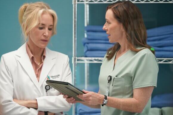 Felicity Huffman and Molly Parker
