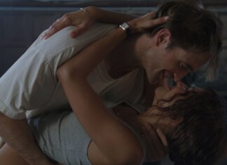 The Drama Review: Zendaya and Pattinson Anchor A24’s Darkly Surreal Wedding Nightmare The Drama Zendaya and Robert Pattinson Review