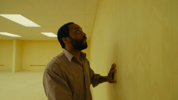 Backrooms Review Starring Chiwetel Ejiofor