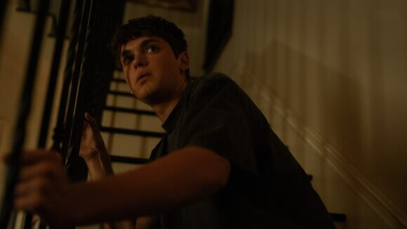 Joe Anders in episode 3