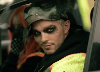 Nicholas Hoult Goes Viral in Action-Packed ‘How to Rob a Bank’ Trailer How to Rob a Bank star Nicholas Hoult