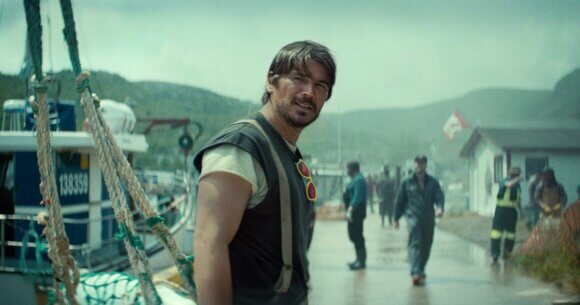 Josh Hartnett in Below