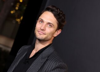 Netflix’s Myron Bolitar Series Casts Colin Woodell, KJ Apa, Diane Guerrero Colin Woodell stars in Myron Bolitar