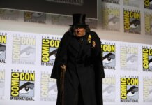 Johnny Depp Makes Surprise SDCC Appearance for ‘Ebenezer’ Johnny Depp Ebenezer SDCC