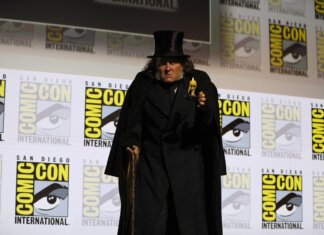 Johnny Depp Makes Surprise SDCC Appearance for ‘Ebenezer’ Johnny Depp Ebenezer SDCC