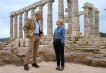 Amy Poehler’s Comedy ‘Dig’ Reveals First Look and Release Date Dig stars Hugh Laurie and Amy Poehler