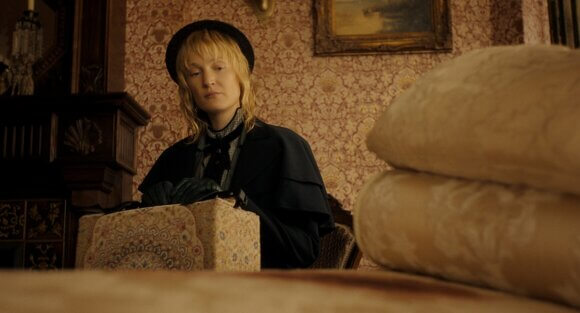 Vicky Krieps as Maggie Sullivan