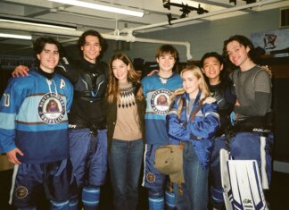 Netflix Hockey Drama ‘The Sticks’ Sets Title, Casts Scott Bakula The Sticks Hockey Series Cast