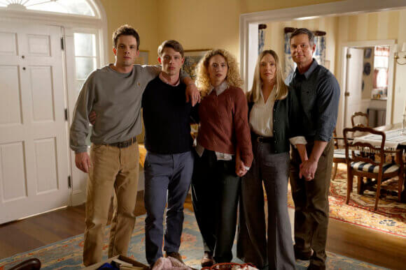 Hope David, Peter Krause and Tommy O'Brien in episode 2
