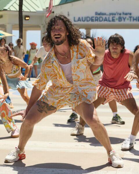 Val Chmerkovskiy in season 2 episode 1