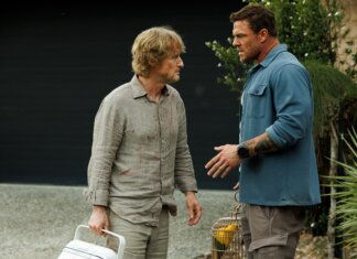 Runner Review: Alan Ritchson & Owen Wilson Deliver a Bloody Thrill Ride Runner Stars Owen Wilson and Alan Ritchson