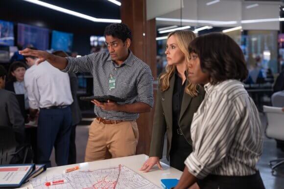 Sanjay Rao, Jennifer Love Hewitt and Angela Alise in season 10 episode 3