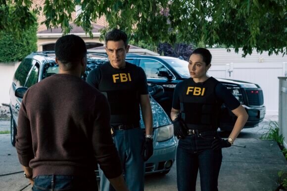 John Boyd and Juliana Aiden Martinez in season 9 episode 4
