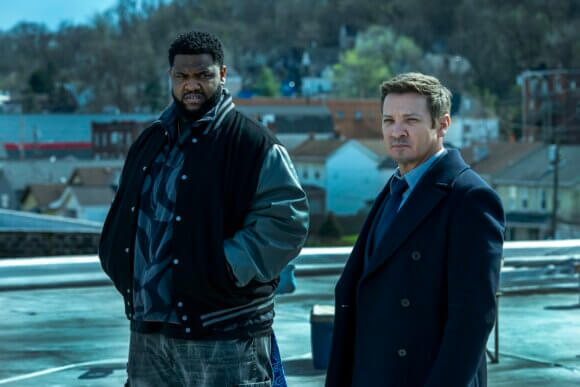 Tobi Bamtefa and Jeremy Renner in season 5